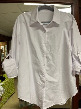 Reduced! Crisp White Button-Up Shirt NEW  never worn